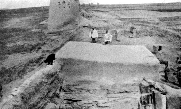 Иллюстрация к книге — Великая Китайская стена [i_019.jpg]