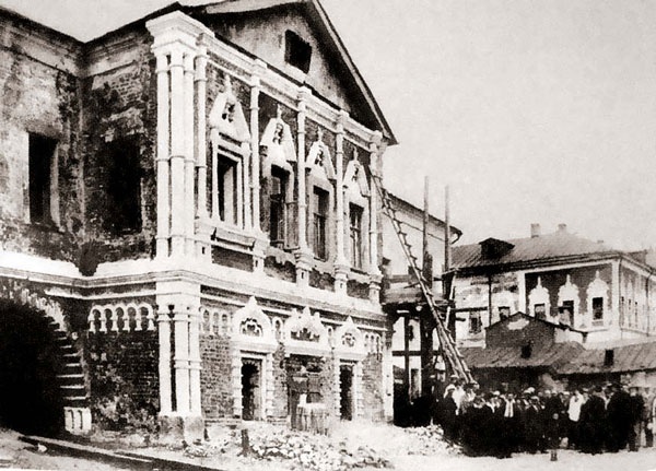 Иллюстрация к книге — Бабье царство. Русский парадокс [i_004.jpg]