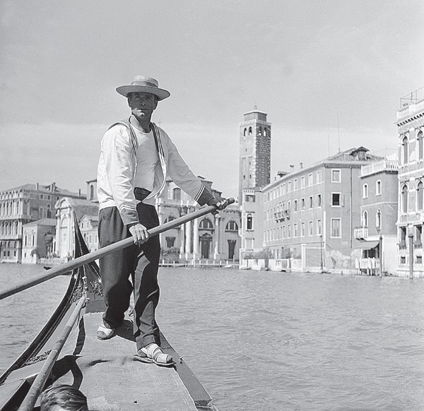 Иллюстрация к книге — Некий господин Пекельный [i_011.jpg]