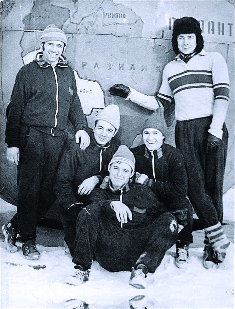 Иллюстрация к книге — Романцев. Правда обо мне и "Спартаке" [i_007.jpg]