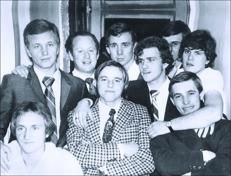 Иллюстрация к книге — Романцев. Правда обо мне и "Спартаке" [i_012.jpg]