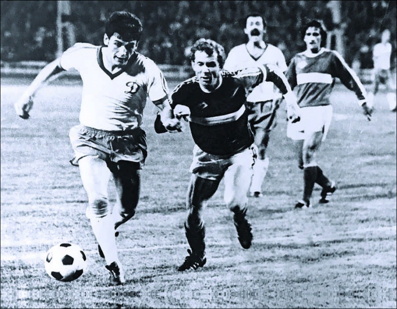 Иллюстрация к книге — Романцев. Правда обо мне и "Спартаке" [i_030.jpg]