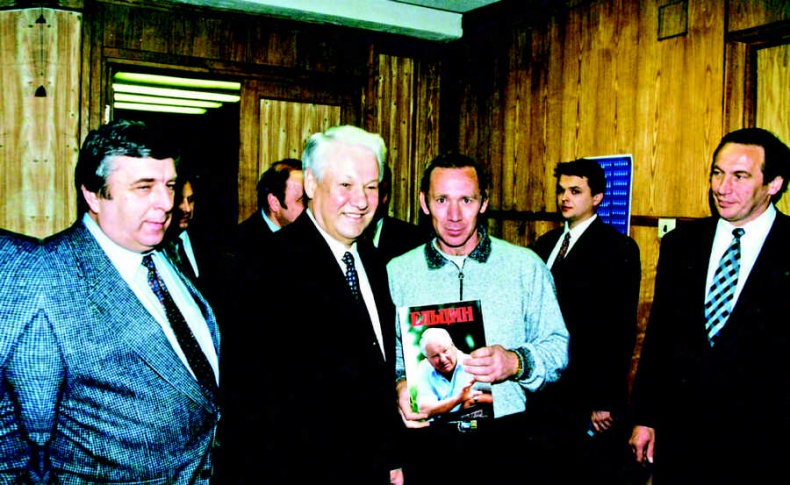 Иллюстрация к книге — Романцев. Правда обо мне и "Спартаке" [i_062.jpg]