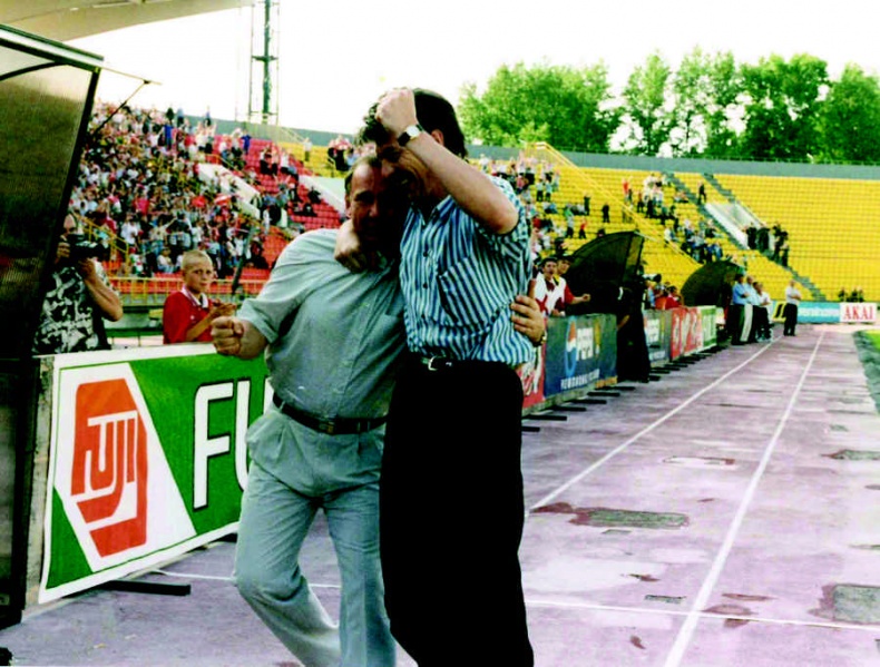 Иллюстрация к книге — Романцев. Правда обо мне и "Спартаке" [i_079.jpg]