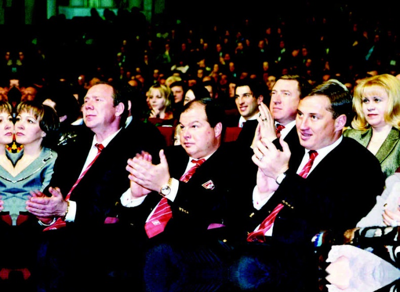 Иллюстрация к книге — Романцев. Правда обо мне и "Спартаке" [i_089.jpg]