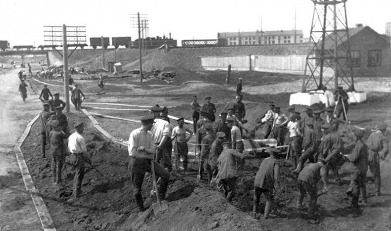 Иллюстрация к книге — Сражение за Калинин. Хроника нетипичной обороны  [i_007.jpg]