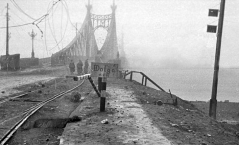 Иллюстрация к книге — Сражение за Калинин. Хроника нетипичной обороны  [i_026.jpg]