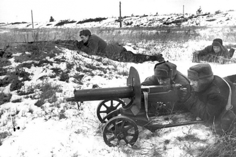 Иллюстрация к книге — Сражение за Калинин. Хроника нетипичной обороны  [i_030.jpg]