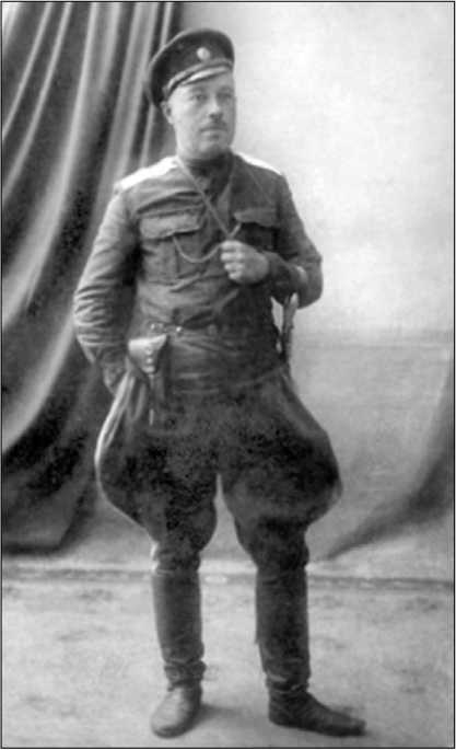 Иллюстрация к книге — Первый бронепоезд. От двинска до Кушки [c1_image012.jpg]