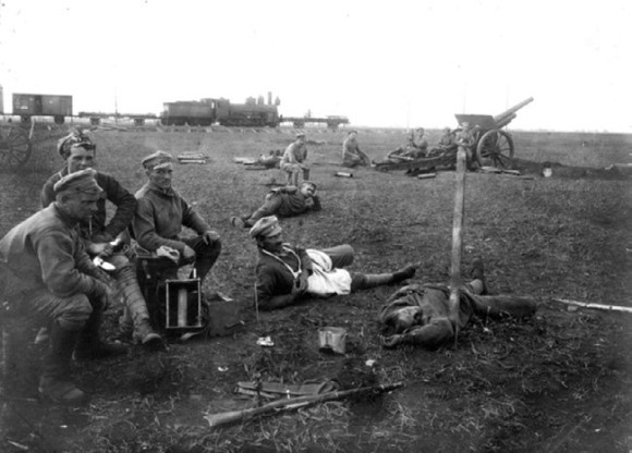 Иллюстрация к книге — Первый бронепоезд. От двинска до Кушки [c1_image019_resz.jpg]