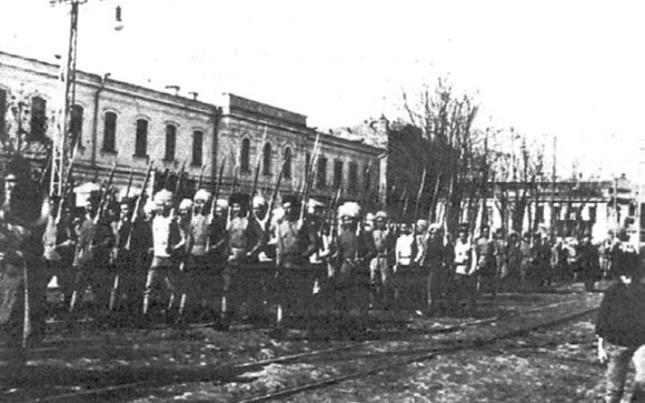 Иллюстрация к книге — Первый бронепоезд. От двинска до Кушки [c1_image056_resz.jpg]