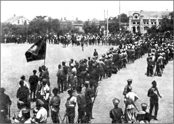 Иллюстрация к книге — Первый бронепоезд. От двинска до Кушки [c1_image064.jpg]