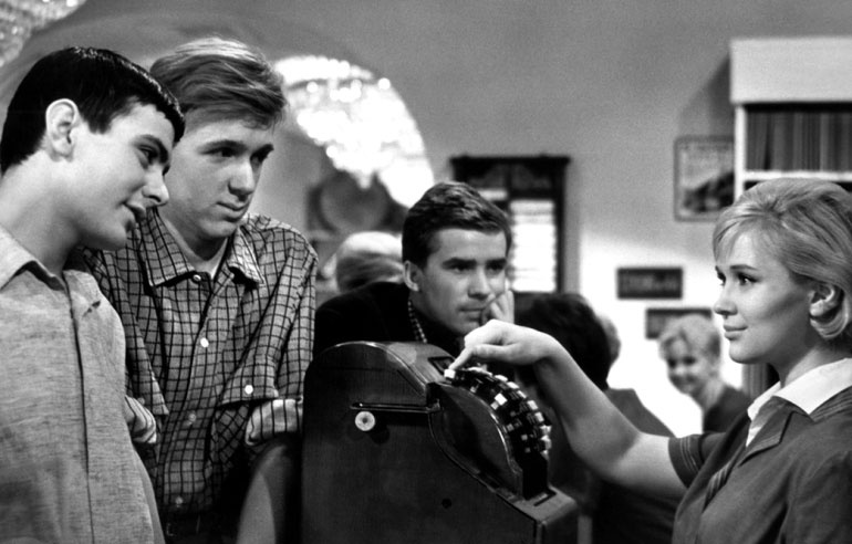 Иллюстрация к книге — Безбилетный пассажир  [i_039.jpg]