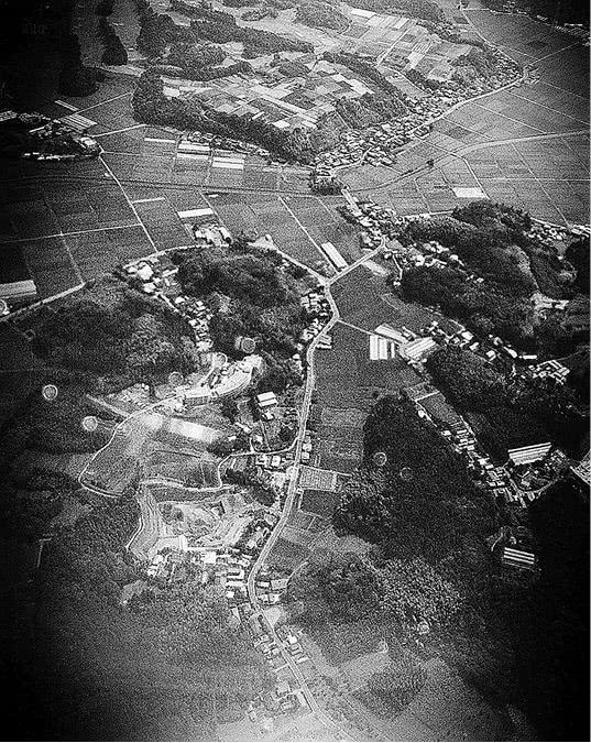 Иллюстрация к книге — Стоит только замолчать [i_006.jpg]