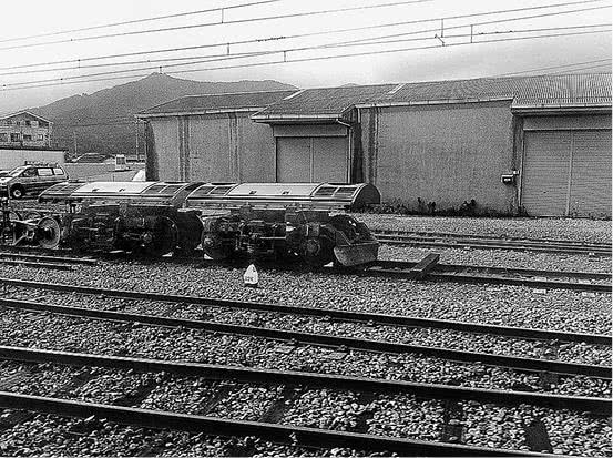 Иллюстрация к книге — Стоит только замолчать [i_016.jpg]