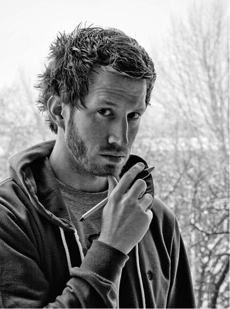 Иллюстрация к книге — Новый герой  [i_028.jpg]