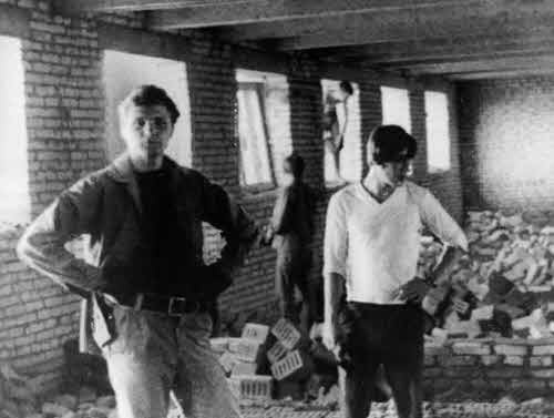 Иллюстрация к книге — Юрий Поляков. Последний советский писатель [i_020.jpg]