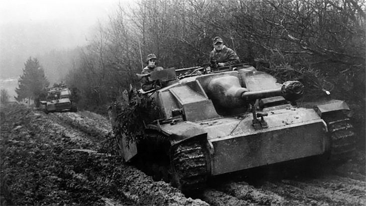 Иллюстрация к книге — Март 1944. Битва за Псков  [i_035.jpg]