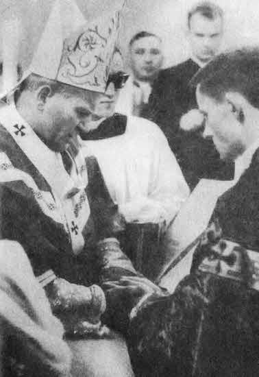 Иллюстрация к книге — Свидетель надежды. Иоанн Павел II. Книга 1 [i_014.jpg]