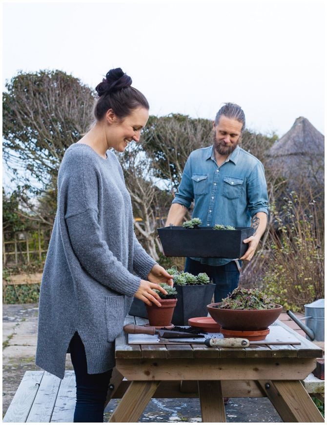 Иллюстрация к книге — Urban Jungle. Как создать уютный интерьер с помощью растений [i_079.jpg]