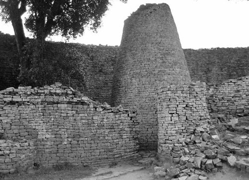 Иллюстрация к книге — Тайны древней Африки [i_049.jpg]