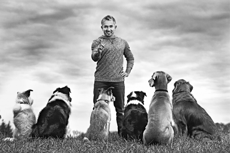 Иллюстрация к книге — «Вожак стаи». Полное руководство по дрессировке и воспитанию собак [i_023.jpg]