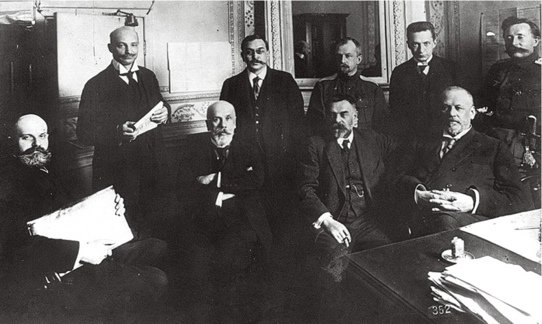 Иллюстрация к книге — Самодержавие и конституция [i_028.jpg]