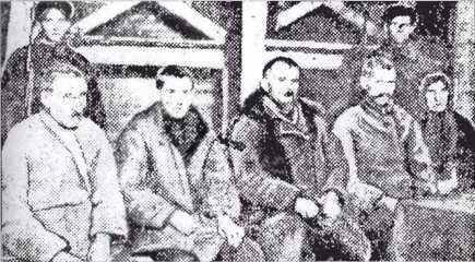 Иллюстрация к книге — Доносчик 001, или Вознесение Павлика Морозова [_004.jpg]