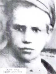 Иллюстрация к книге — Доносчик 001, или Вознесение Павлика Морозова [_042.jpg]