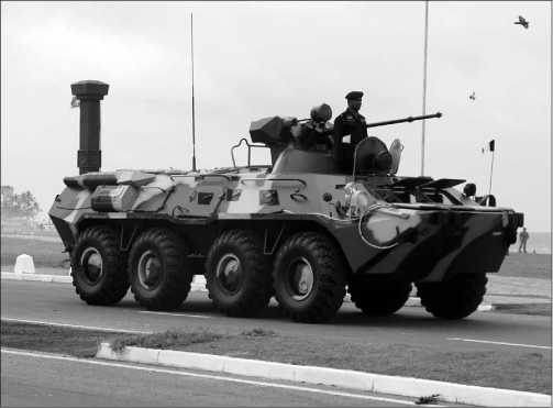 Иллюстрация к книге — Русские бронетранспортеры [i_107.jpg]