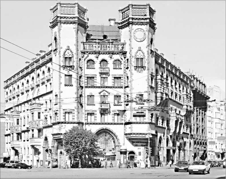 Иллюстрация к книге — Петербургские доходные дома. Очерки из истории быта [i_029.jpg]