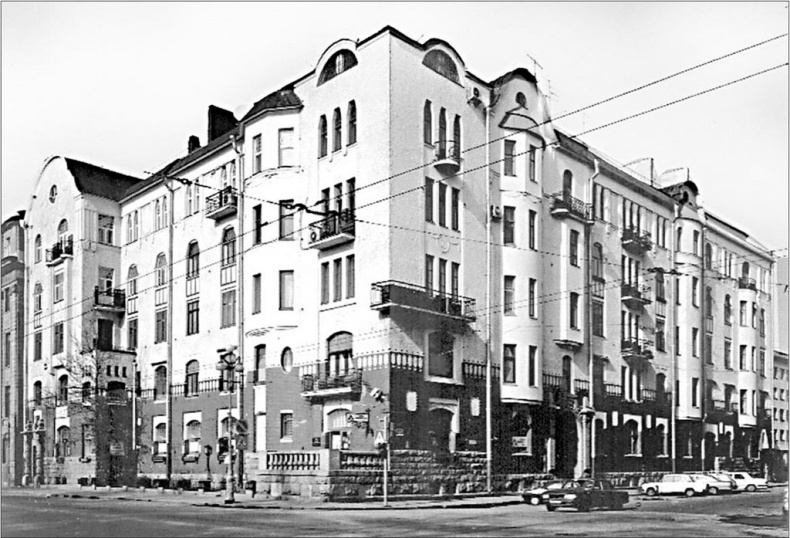 Иллюстрация к книге — Петербургские доходные дома. Очерки из истории быта [i_045.jpg]