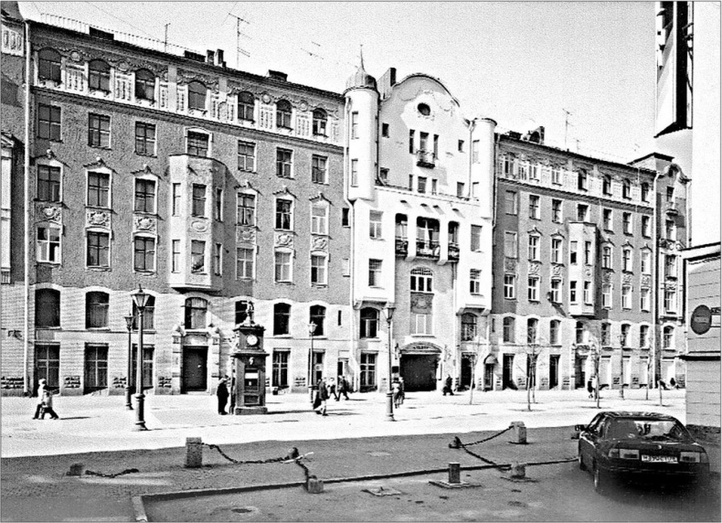 Иллюстрация к книге — Петербургские доходные дома. Очерки из истории быта [i_046.jpg]