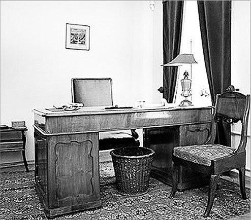 Иллюстрация к книге — Петербургские доходные дома. Очерки из истории быта [i_198.jpg]