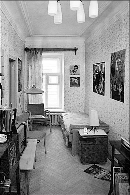 Иллюстрация к книге — Петербургские доходные дома. Очерки из истории быта [i_218.jpg]