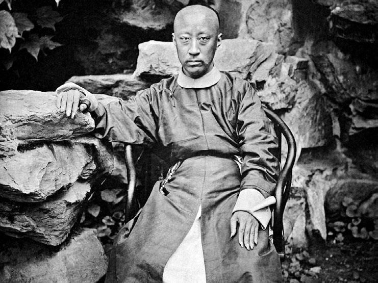 Иллюстрация к книге — Деревянные пушки Китая [i_043.jpg]