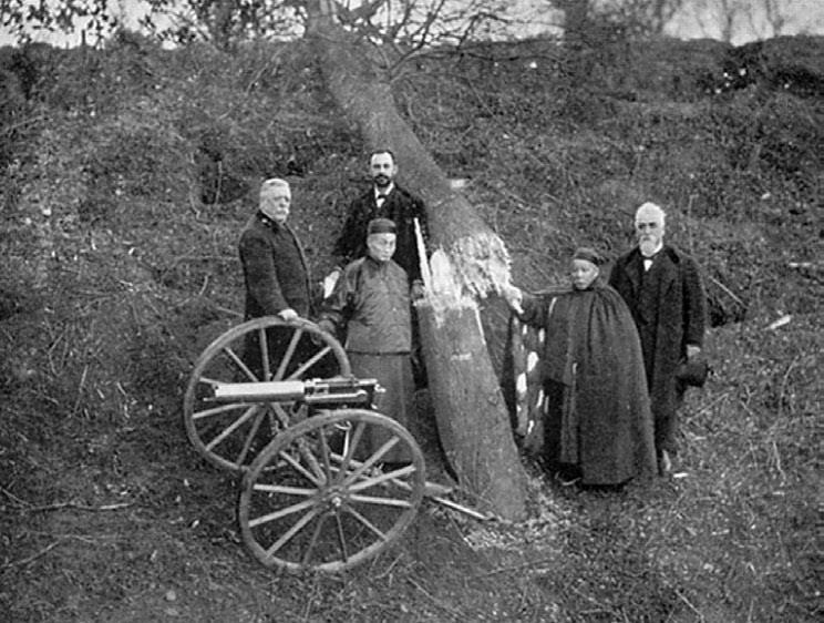 Иллюстрация к книге — Деревянные пушки Китая [i_059.jpg]