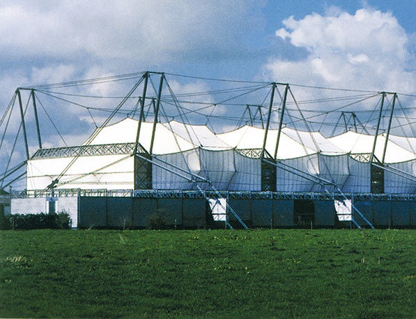 Иллюстрация к книге — Оксфорд и Кембридж. Непреходящая история  [i_023.jpg]