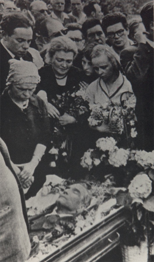 Иллюстрация к книге — Лара. Нерассказанная история любви, вдохновившая на создание «Доктора Живаго» [_28.jpg]