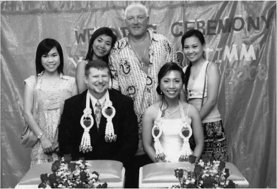 Иллюстрация к книге — Исповедь русского гангстера. Хроники времен организованного бандитизма. Книга вторая [i_035.jpg]