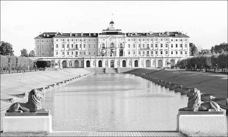 Иллюстрация к книге — Великие княгини и князья семьи Романовых [i_053.jpg]