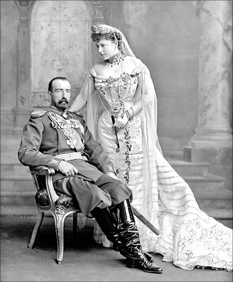 Иллюстрация к книге — Великие княгини и князья семьи Романовых [i_074.jpg]