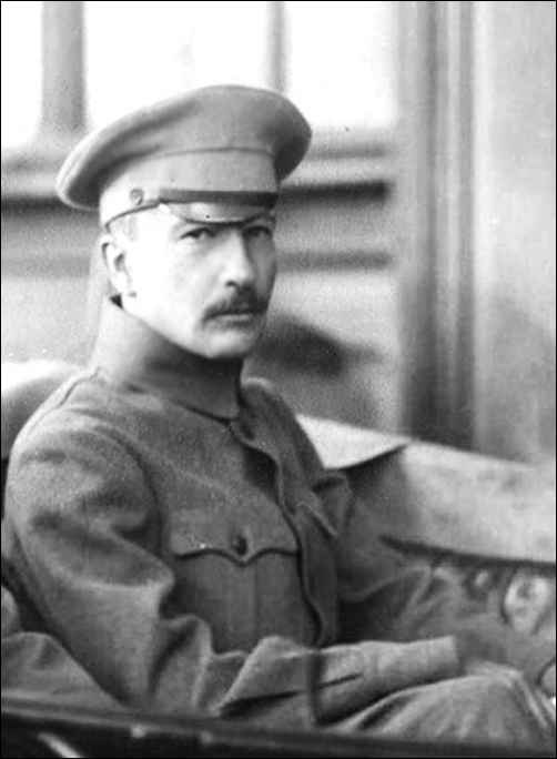 Иллюстрация к книге — Великие княгини и князья семьи Романовых [i_093.jpg]