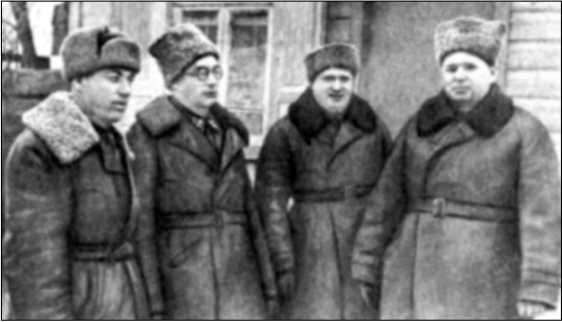 Иллюстрация к книге — Яхромский мост: Крах «Тайфуна» [i_021.jpg]