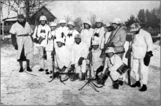 Иллюстрация к книге — Яхромский мост: Крах «Тайфуна» [i_044.jpg]