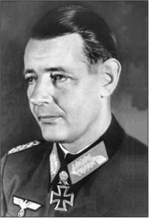 Иллюстрация к книге — Яхромский мост: Крах «Тайфуна» [i_089.jpg]