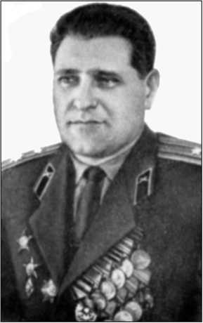 Иллюстрация к книге — Яхромский мост: Крах «Тайфуна» [i_131.jpg]