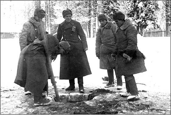 Иллюстрация к книге — Яхромский мост: Крах «Тайфуна» [i_139.jpg]