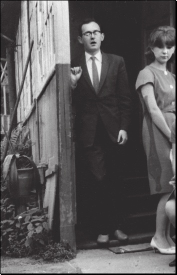 Иллюстрация к книге — На берегах утопий [i_014.jpg]