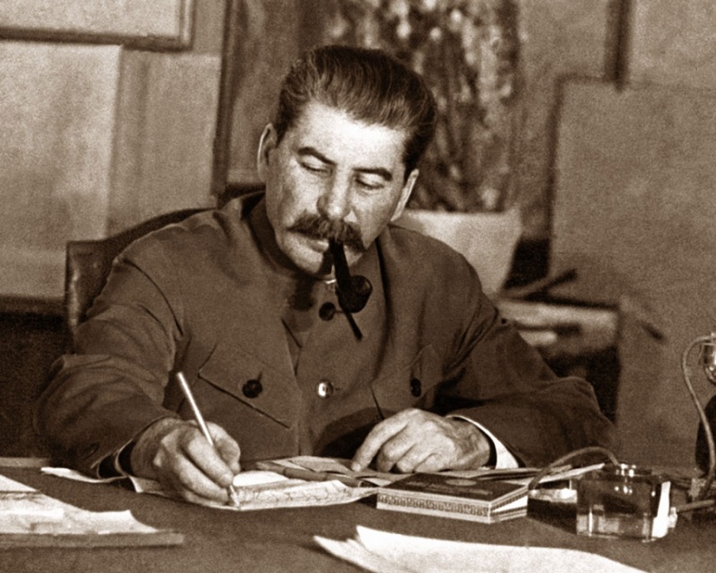 Иллюстрация к книге — Цель жизни. Записки авиаконструктора [i_006.jpg]